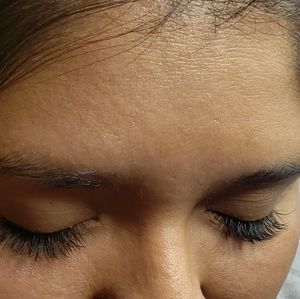 Individual lash extension